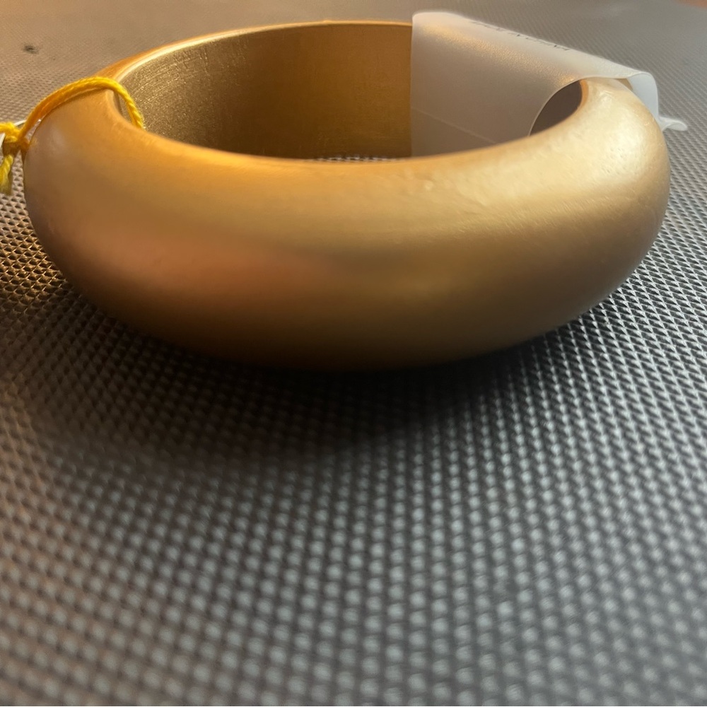Gold Circular Bangle Bracelet - Picture 6 of 7